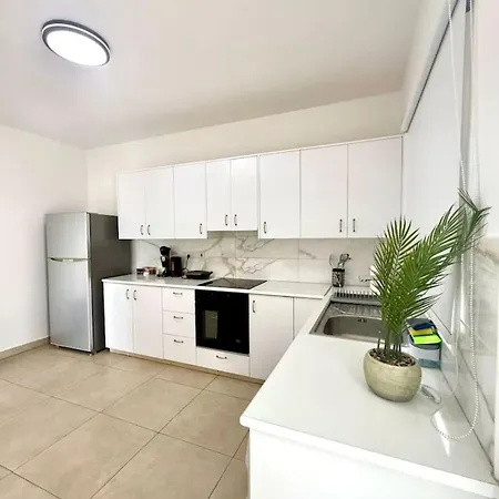 Apartment Telmar - Harbour View From The Veranda