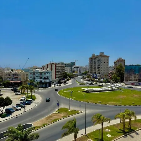 Appartement Telmar - Harbour View From The Veranda Larnaca