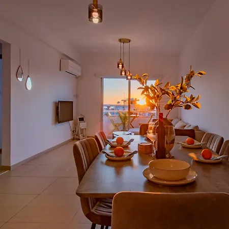 公寓 Telmar - Harbour Sea View From The Veranda *