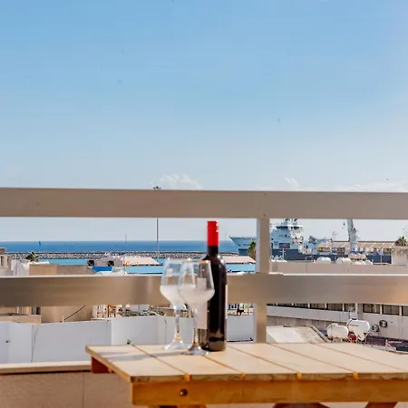 公寓 Telmar - Harbour Sea View From The Veranda *